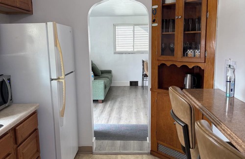 Washington House | Charming 2-Bedroom Ranch Style Home With Spacious Backyard in Washington PA