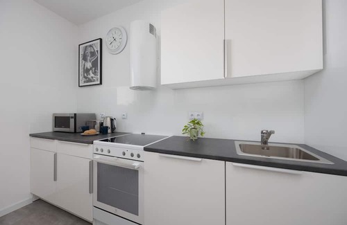 Ursus Apartment | Posag 7 Panien 18 Warszawa | Blue Apartment with Desk and Parking