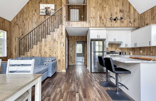 Saint-Michel-des-Saints Ski Chalet | Spa, Nature & Adventure - Rustique Chalet