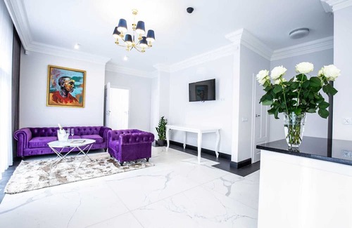 Czestochowa Apartment | Luxury Apartment Lux in the Center of Częstochowa