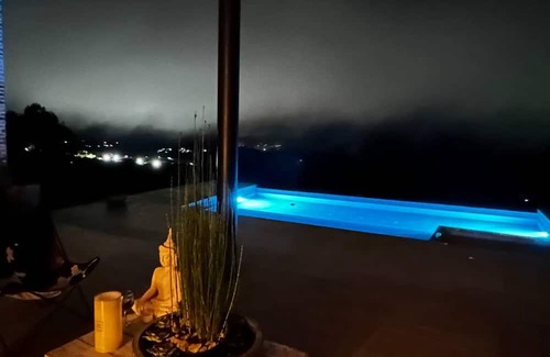 Calima Villa | CASA DE LUJO CON INCREIBLE VISTA AL LAGO CALIMA