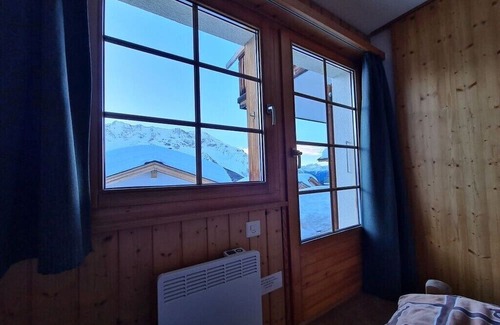 Wiler Ski Chalet | Cabin in Wiler with sauna and Wi-Fi