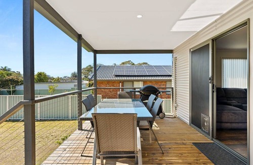 Sussex Inlet House | Holiday In The Moos - Four bedroom home of relaxation!