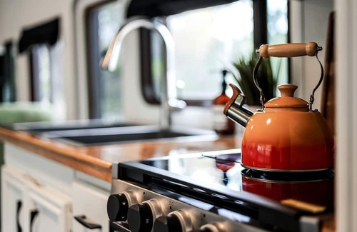 Leander House | Unique Tiny House with Hot-tub, Fire Pit and Hiking Trail in Leander, Texas
