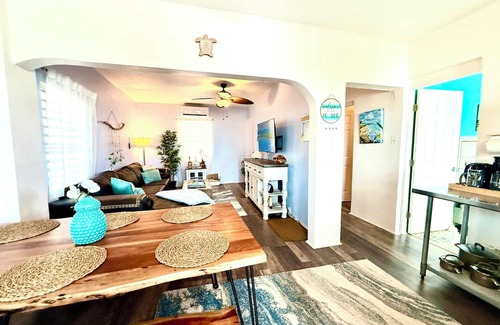 Maunabo House | Stay Local at Your Beachfront Casa in Paradise