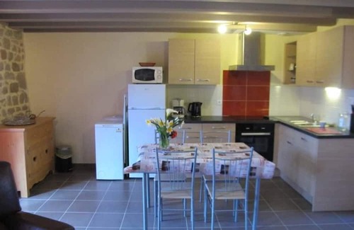 Clis Cottage | Cozy cottage in Guérande with quiet terrace