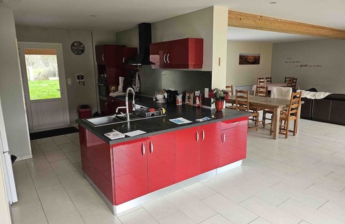 Hommes House | Large 8-bedroom house in the countryside - ideal for families & friends
