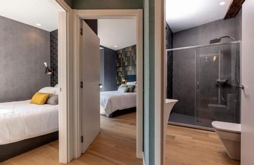 Egia Apartment | BIG Full Apart 4 ROOMS in a Centric Home Parking Included