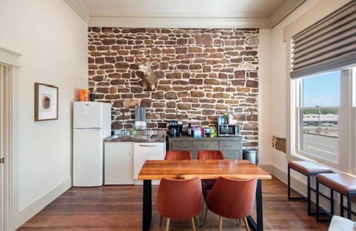 Mason Apartment | The Overlook Apartment 1