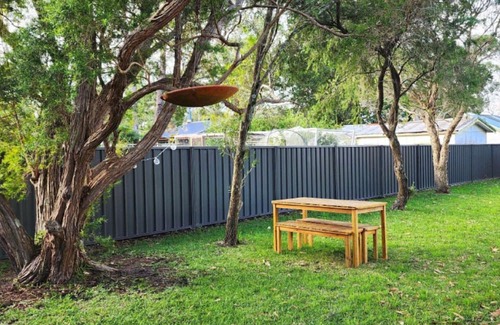 Cudmirrah House | Waratah Cottage Cudmirrah