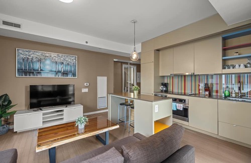 Downtown Toronto Apartment | Entertainment District Suites -DT TO