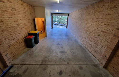 Batemans Bay House | UNIT 9: A cosy 2 beddie and a short stroll into central Batemans Bay.