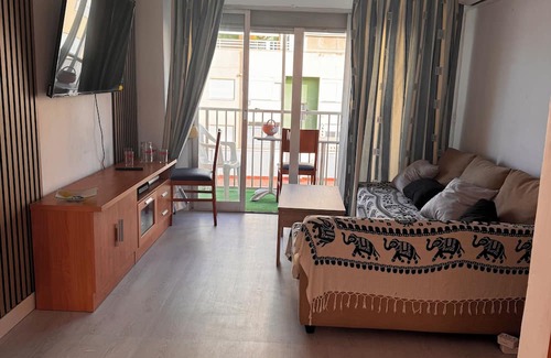 Torre del Mar Apartment | Apartment next to the sea, very well oriented with south orientation.