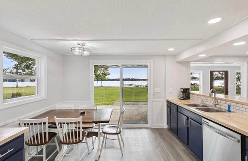 Gaylord House | Otsego Lake Escape (Lakefront w/dock, skiing, snowmobiling)