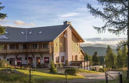 Albeck House | Five-bed room, bathroom, WC, 1 bedroom - JUFA Hotel Hochrindl*