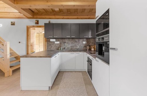 Stara Lesna Ski Chalet | Chaty Kukana a Kuku – Your Cozy Mountain Retreat in Stará Lesná