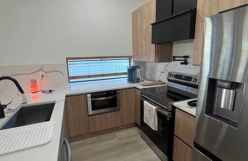 St. Petersburg - Clearwater House | 1 mile to Downtown St Petersburg new construction luxury 2,155 sqft home