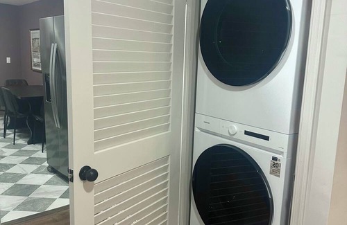 Danville House | The Dragonfly, 3bd/1.5bth, 2.2 miles to Casino