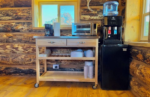 Torrey Cabin | Pioneer Cabin at Lion Mountain Retreat on 10 Acres Surrounded by Public Land