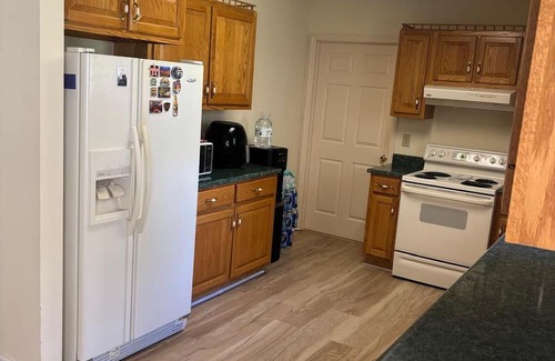 Moultrie House | 4-bedroom house in wonderful Moultrie with AC