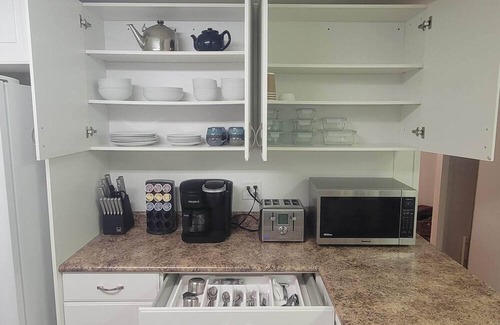 Regional District of Nanaimo House | Retreat at the Falls: Fire Pit, King Bed