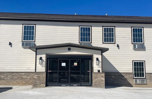 Sulphur House | Double Queen Bedroom with Kitchen