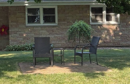 Windsor House | Par-fect Escape on Lake Windsor Golf Course