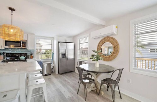 Jamaica Beach House | Cozy Beach House w/Fire Pit, Deck & Game Room