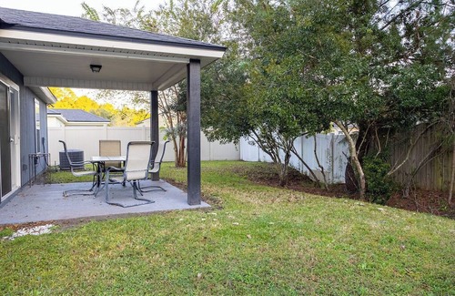 Westside House | ~FL/GA Game Stay Sleeps 14 Extra Beds~