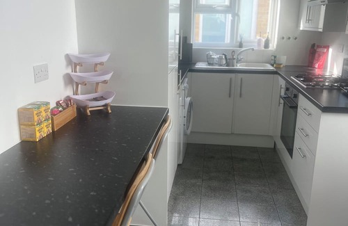 Forest Gate House | This City Reach Retreat is a Spacious and comfortable stay for the family & more