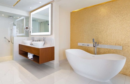 El Zacatal Resort | ✩ Oceanfront 3 BR 4 BA ✩ Private Hot Tub ✩ Villa la Valencia ✩ JAN 31 - FEB 7 ✩