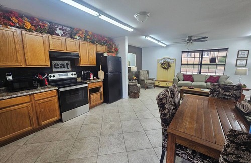 Hughes Springs House | Cozy, family-friendly guest home in Northeast Texas!