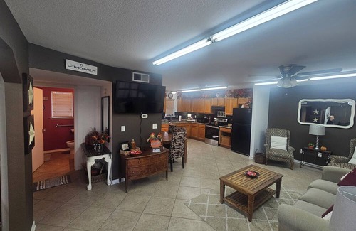 Hughes Springs House | Cozy, family-friendly guest home in Northeast Texas!