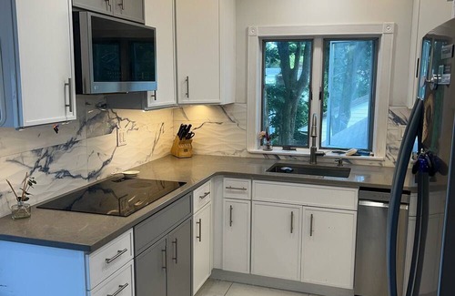 Port Washington Apartment | Charming 2-bedroom coastal apartment in Port Washington