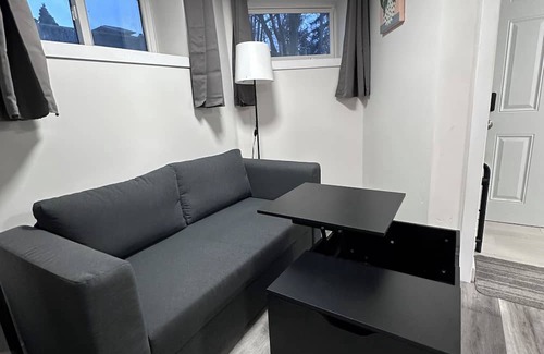Strathroy Apartment | Basement Bachelor Suite
