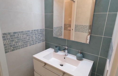 Torri di Quartesolo Apartment | Charming 2-bedroom apartment in quaint Torri di Quartesolo with AC