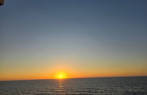 Bab Sharqi Apartment | Midpoint sea heart (families only)