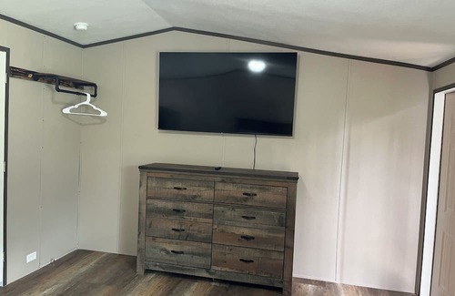 Sweeny Apartment | Rustic studio with AC and big screen tv in wonderful Sweeny