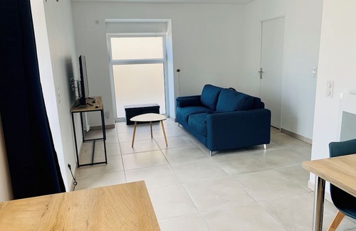 Saint-Martin-Lacaussade Apartment | Le Relais des Brias