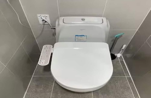 Ansan Apartment | City view room with Netflix