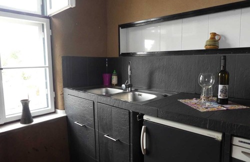 Moeckern House | Ideal for JGA and family reunions with outdoor area, outdoor kitchen, garden, parking lot.