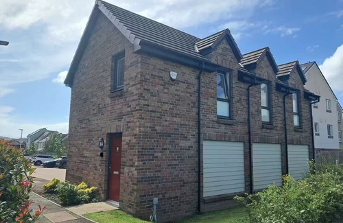Bishopton Apartment | Private Peaceful Detached Property near Glasgow