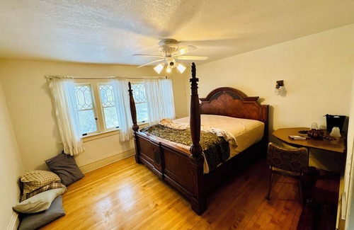 Streeter Cabin | Sportsman's Paradise - Stutsman County Hunting and Fishing Lodge - Dog Friendly