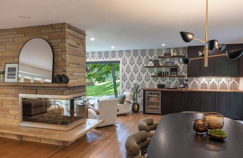 West Bloomington House | Cozy Luxe 4 Bedroom Home: Fireplace, Gym, Office, Fire Pit