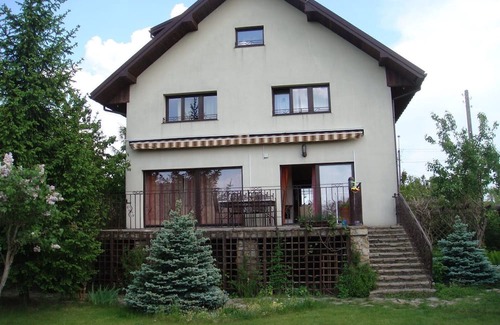 Lomianki House | BIZAR Hostel in Izabelin-Dziekanówek