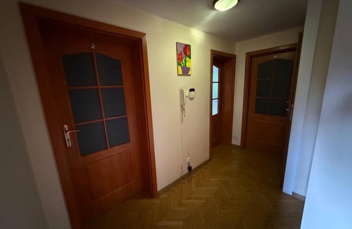 Lomianki House | BIZAR Hostel in Izabelin-Dziekanówek