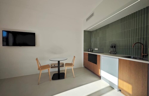 Cannes City Centre Apartment | Viva Riviera Design and Sunny Commandant André