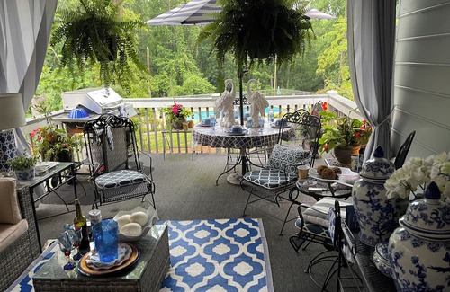 Drayton Condo | Beautiful totally remodeled 2 BR property near everything!