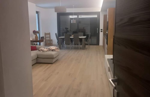 Castello dell'Acqua Apartment | Apartment 'Laris' with Mountain View, Balcony and Wi-Fi