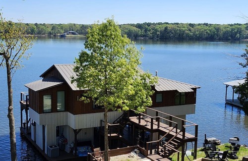 Tyler Boat Rental | Incredible boathouse built on top of the beautiful Lake Tyler!